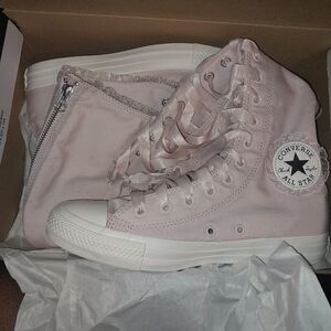 Converse Women's Pink Ribbon High-Top Sneakers XXHI